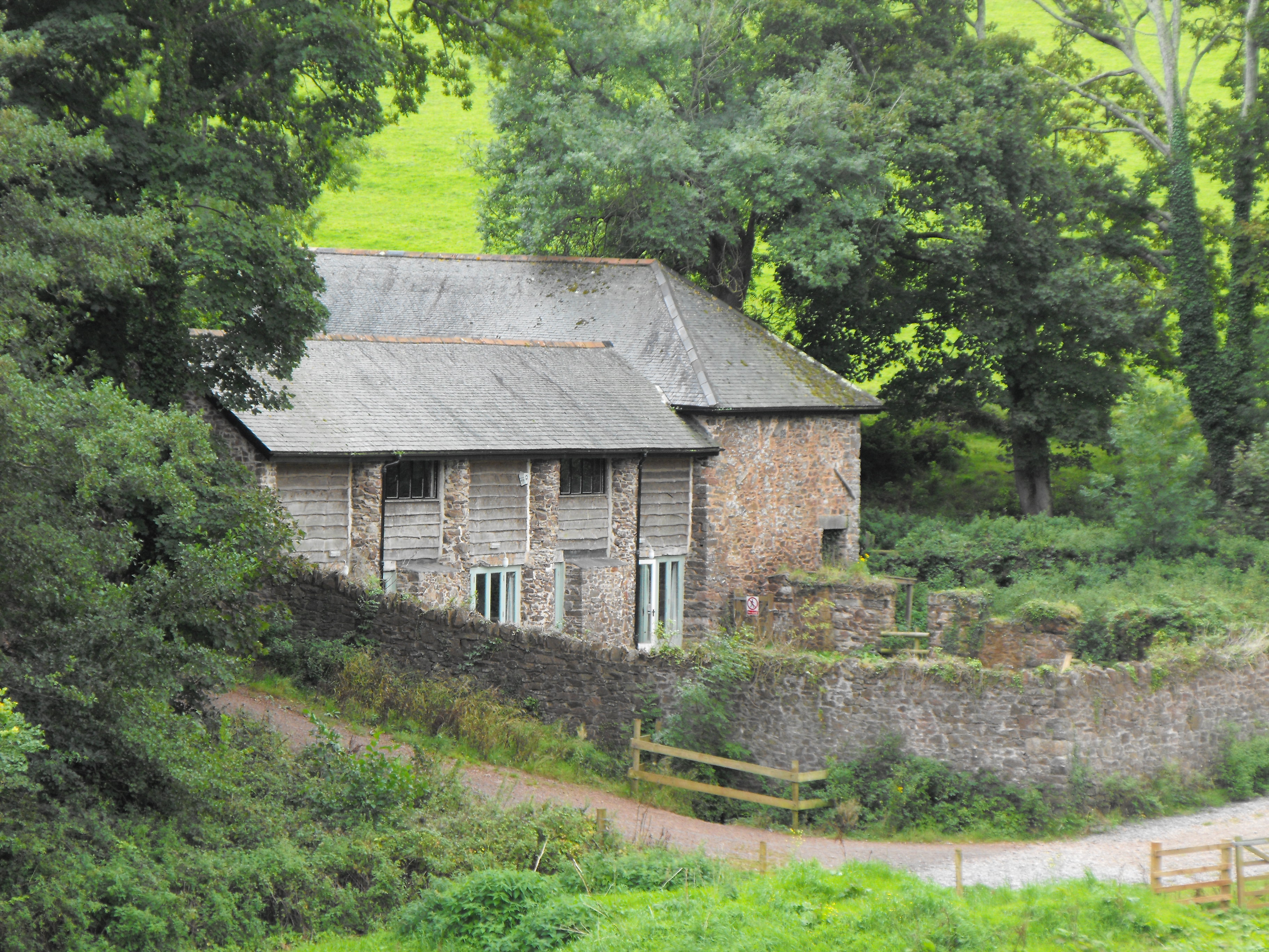 Warren Barn from the side.jpg